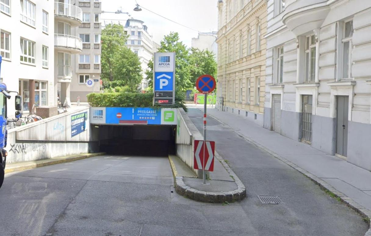 Apartament In City-center Near U6, And Thaliastrasse *